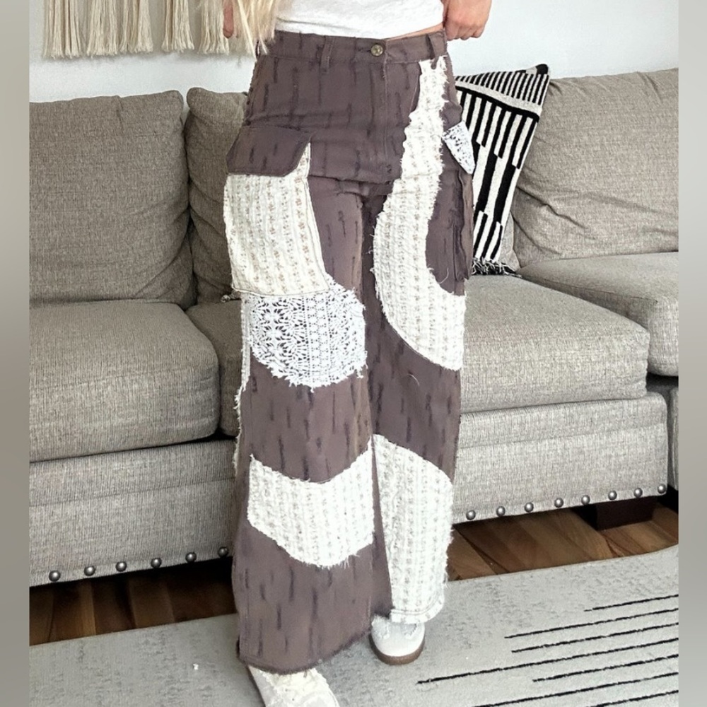 POL BROWN DISTRESSED CROCHET PATCHWORK WIDE LEG JEANS IN SIZE MEDIUM BRAND NEW - Picture 12 of 13